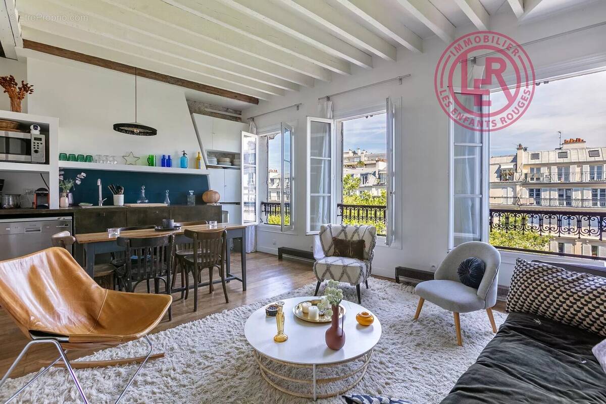 Appartement à PARIS-3E