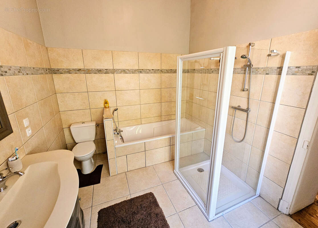 Appartement à VALS-LES-BAINS