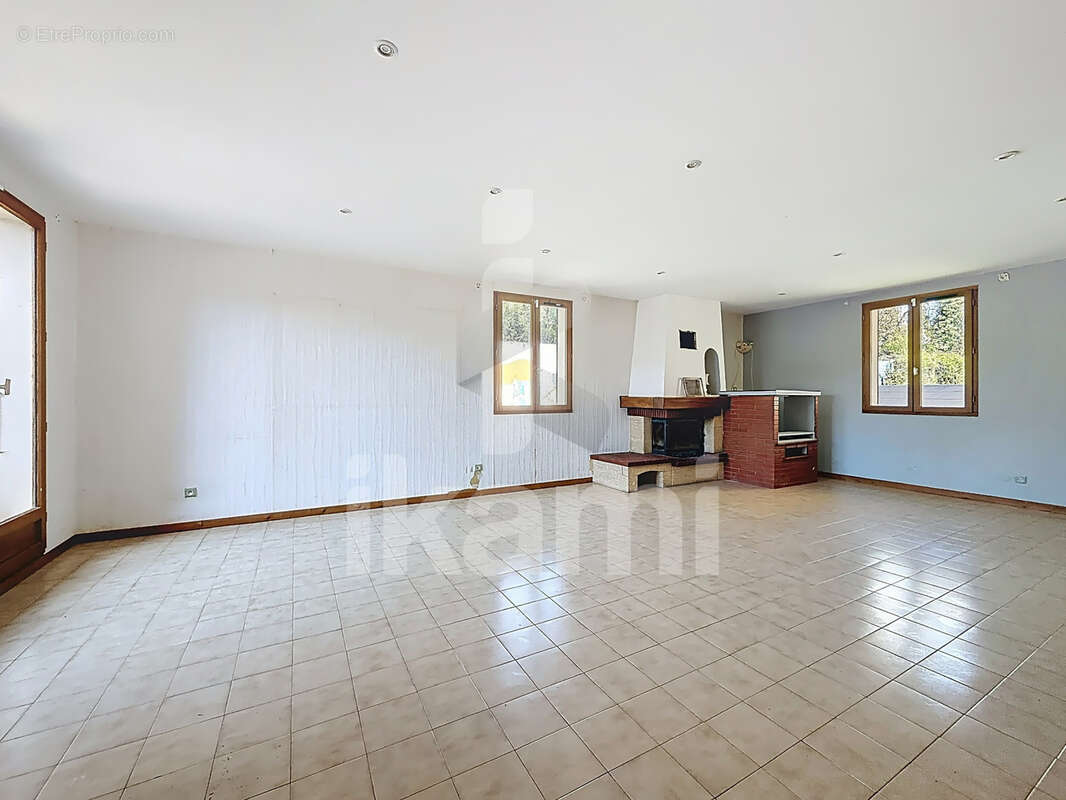 Maison à SAINT-MARTIN-D'HERES