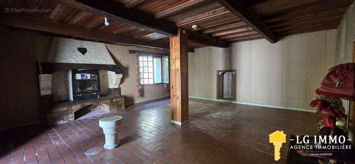 Maison charentaise de 153 m2 + dépendances et jardin - photo 6