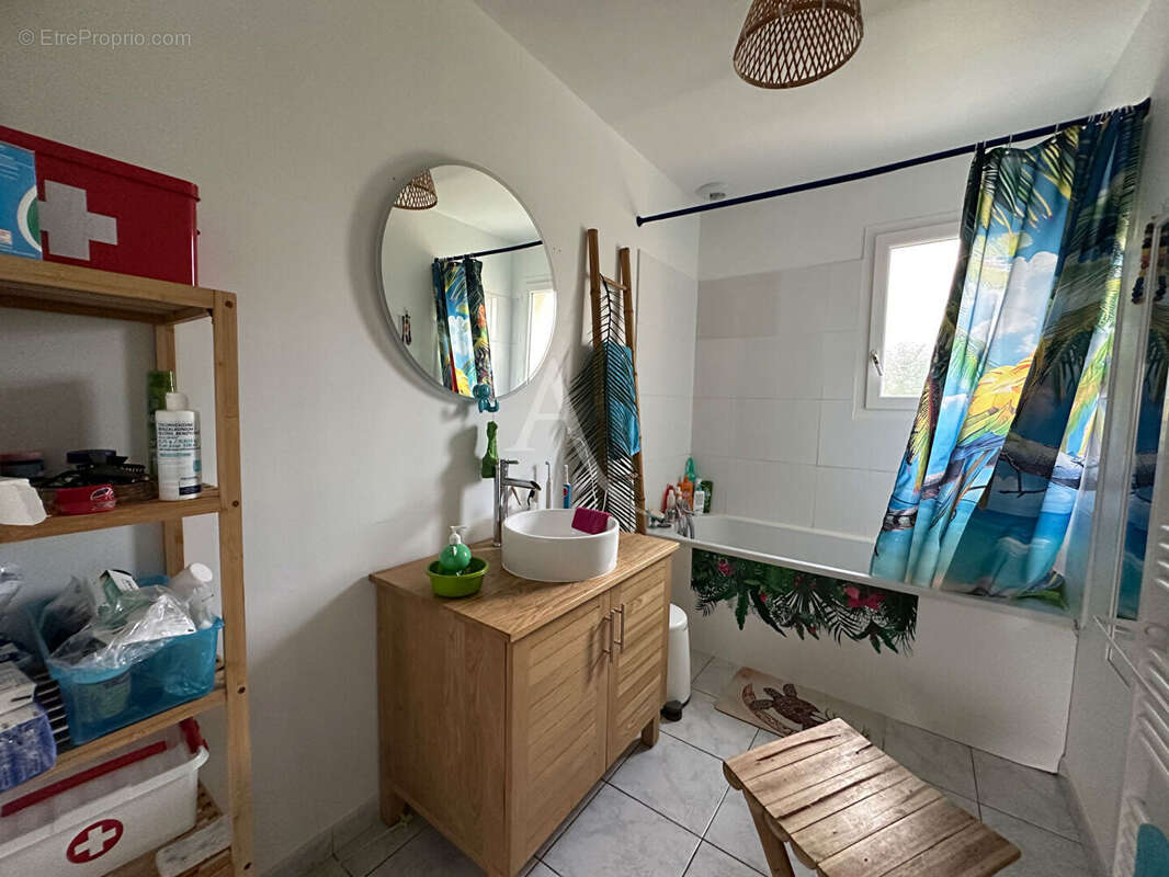 Maison à CINQ-MARS-LA-PILE