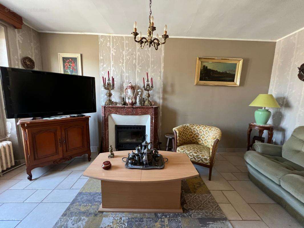 Maison à FERRIERES-EN-BRIE