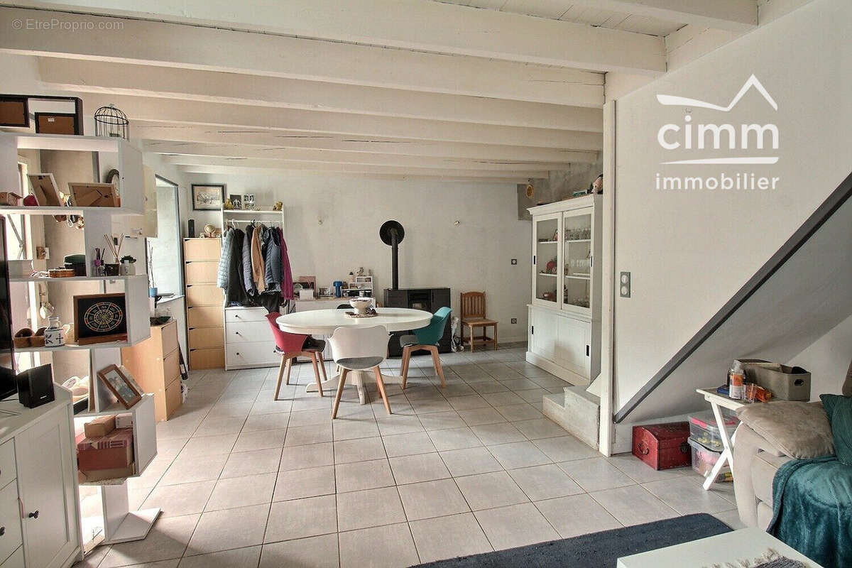 Maison 94 m² à Beaufort  - photo 6