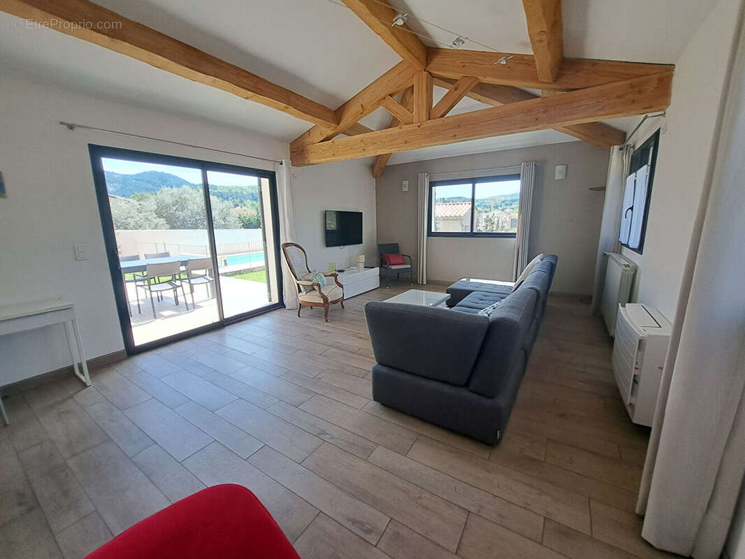 Maison à MALAUCENE