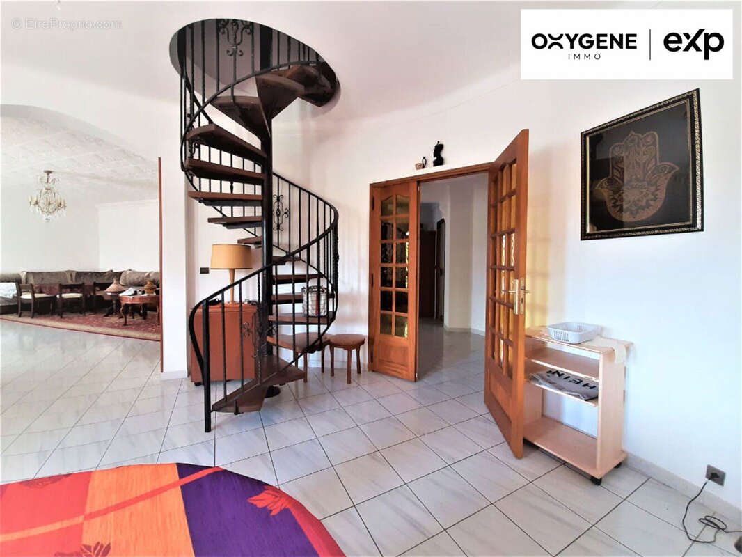 Maison 300 m² à Saint-Feliu-D'avall  - photo 3