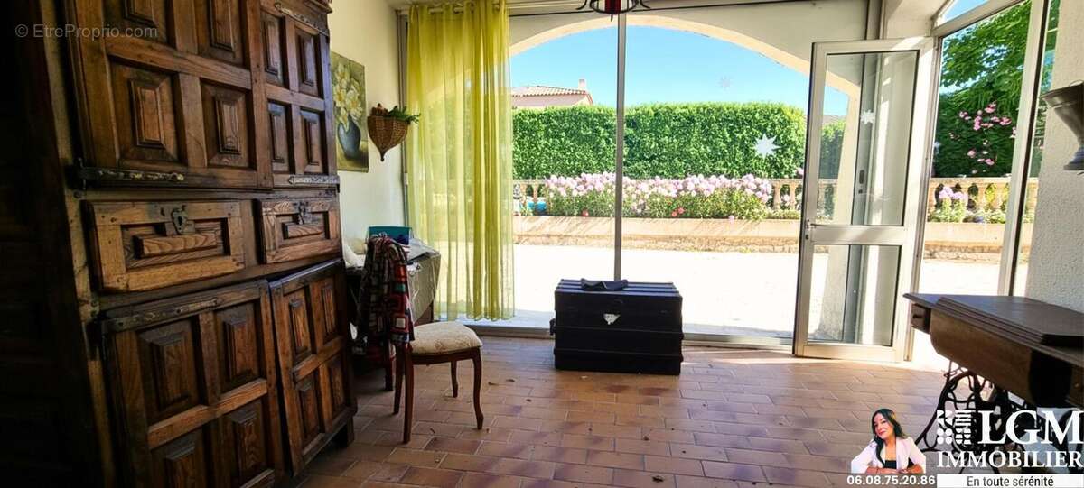 Charleval – Demeure provençale de caractère de 230 m² avec piscine et jardin arboré - photo 15