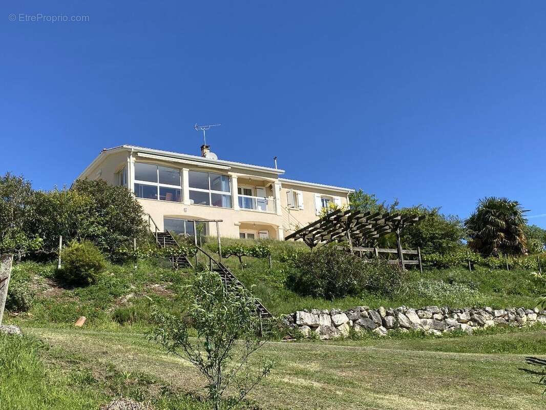 Maison contemporaine ave vue à gurat!! - photo 18
