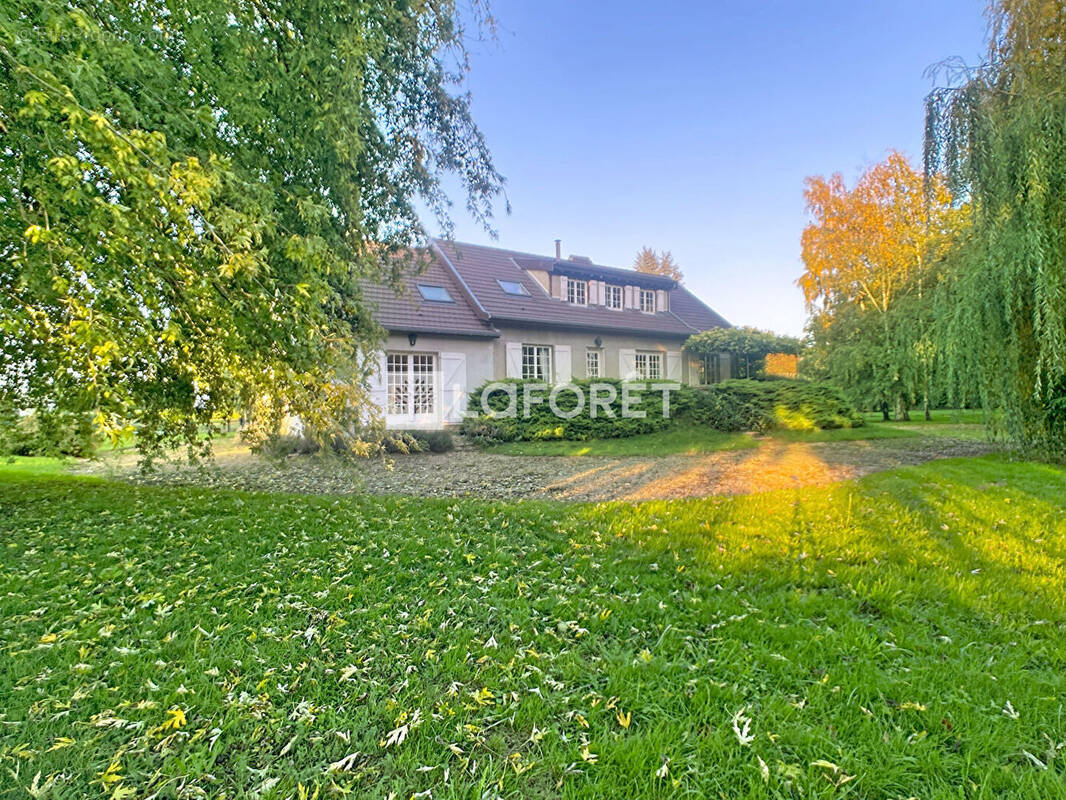 Maison à SAINT-DIDIER-SUR-CHALARONNE