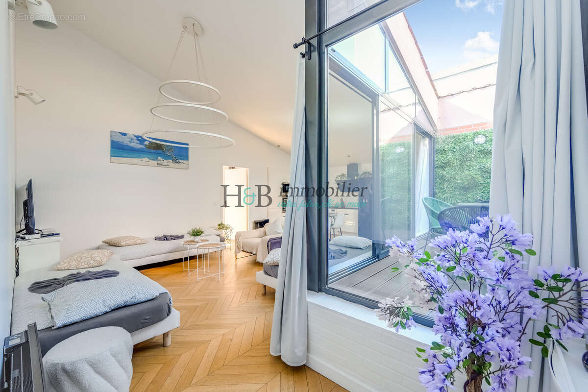 Appartement à SAINT-MAUR-DES-FOSSES