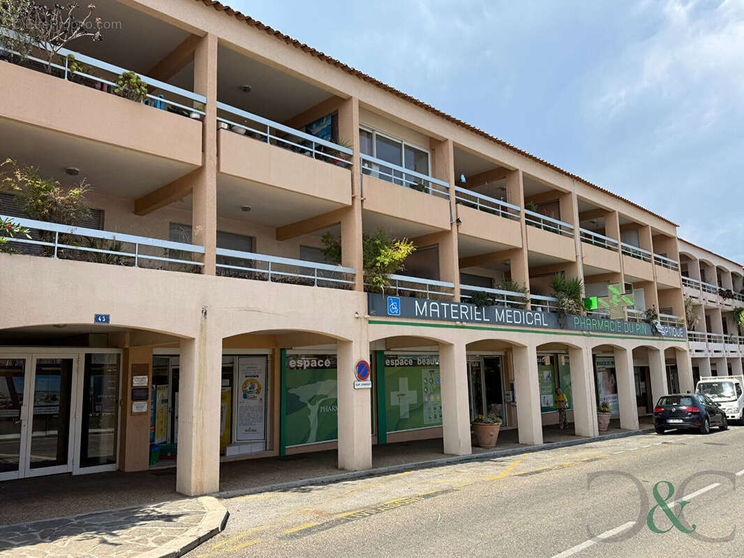 Appartement à BORMES-LES-MIMOSAS