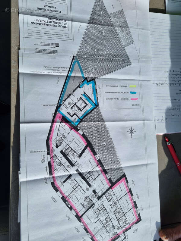 Commerce à MOUSTIERS-SAINTE-MARIE