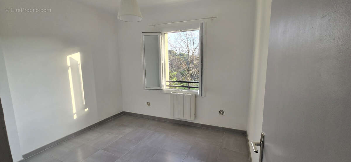 Appartement à BEAUMES-DE-VENISE
