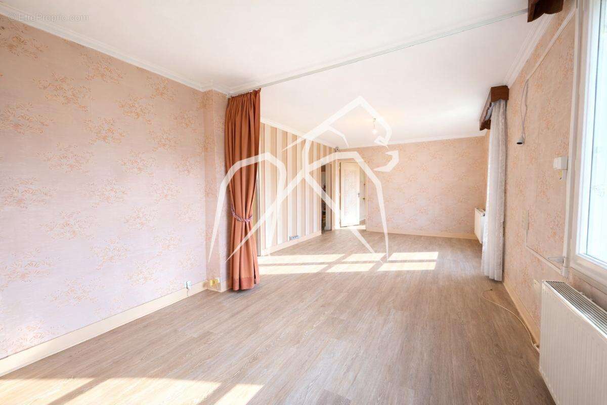 Maison à YAINVILLE