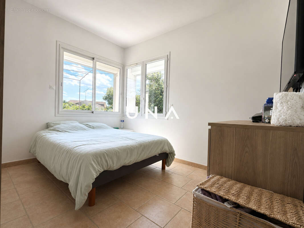 Maison à SAINTE-ANASTASIE