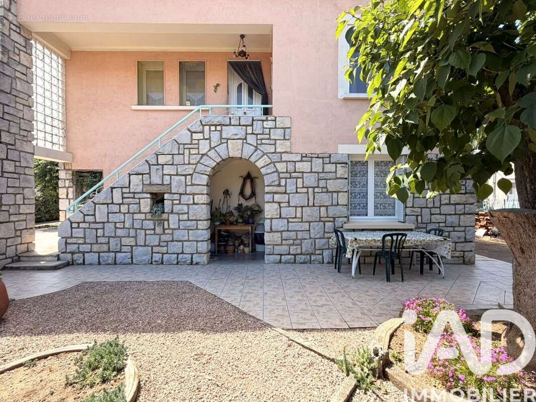 Photo 5 - Maison à ORAISON