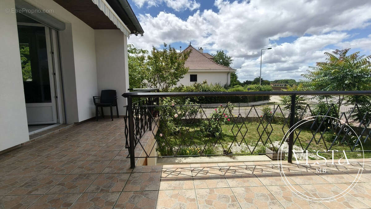 Maison à COUTERNON