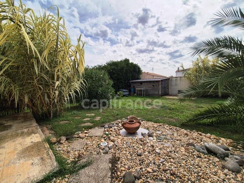 Maison à SAINT-ROMAIN-DE-BENET