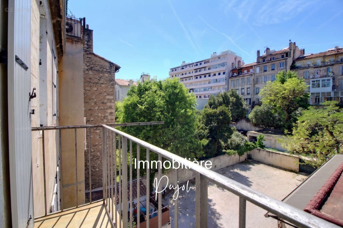 Appartement à MARSEILLE-8E