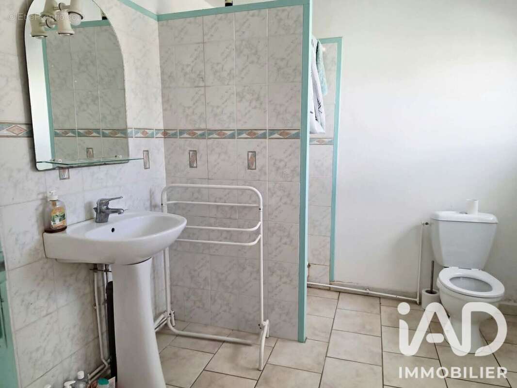 Maison 120 m² à Charmoy  - photo 7