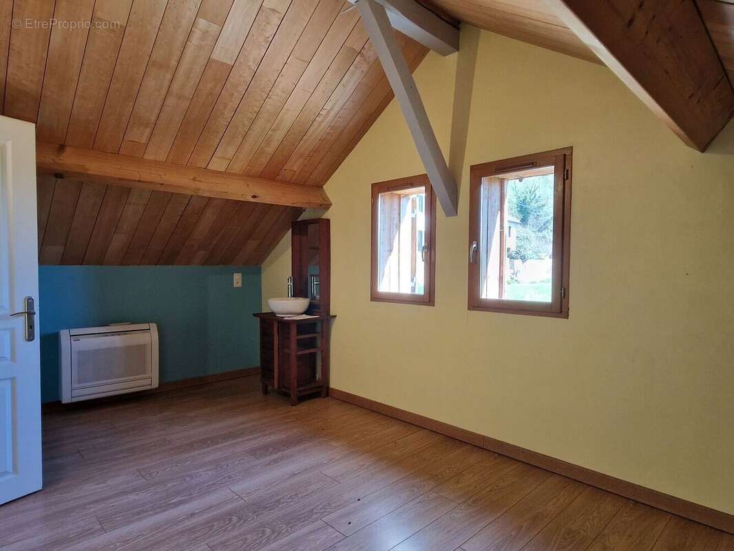 Ch3 - Maison à COUX-ET-BIGAROQUE