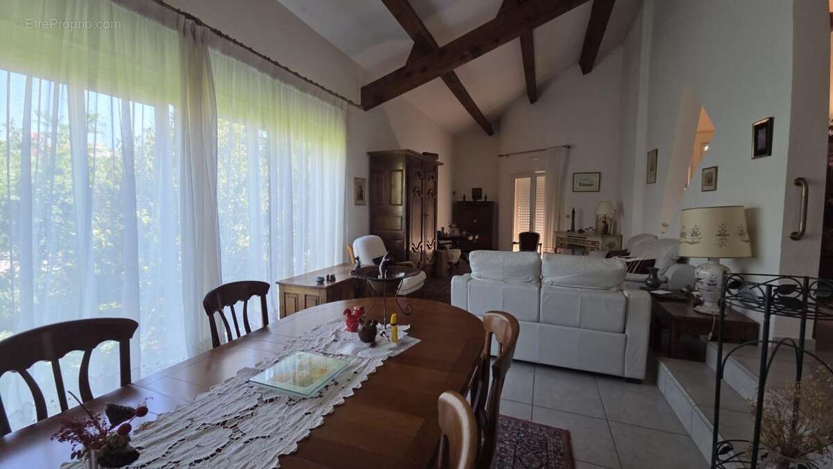 Maison 164 m² à Grabels  - photo 3