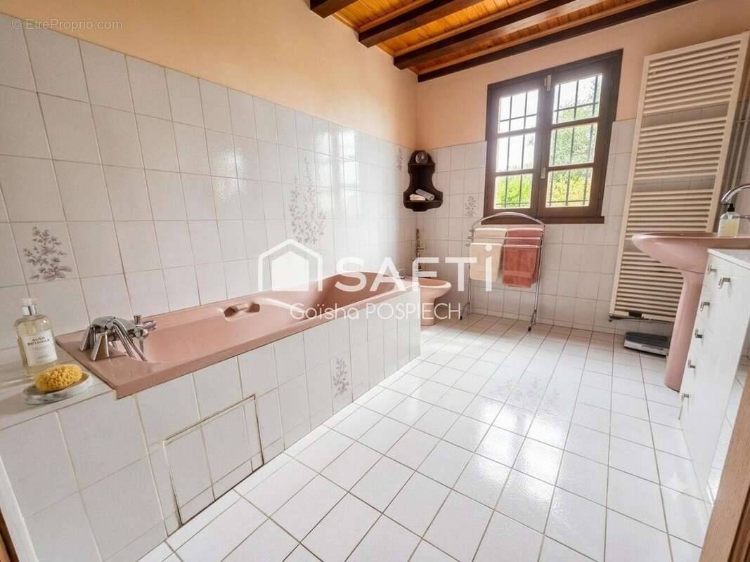 Maison 135 m² à Virieu  - photo 6