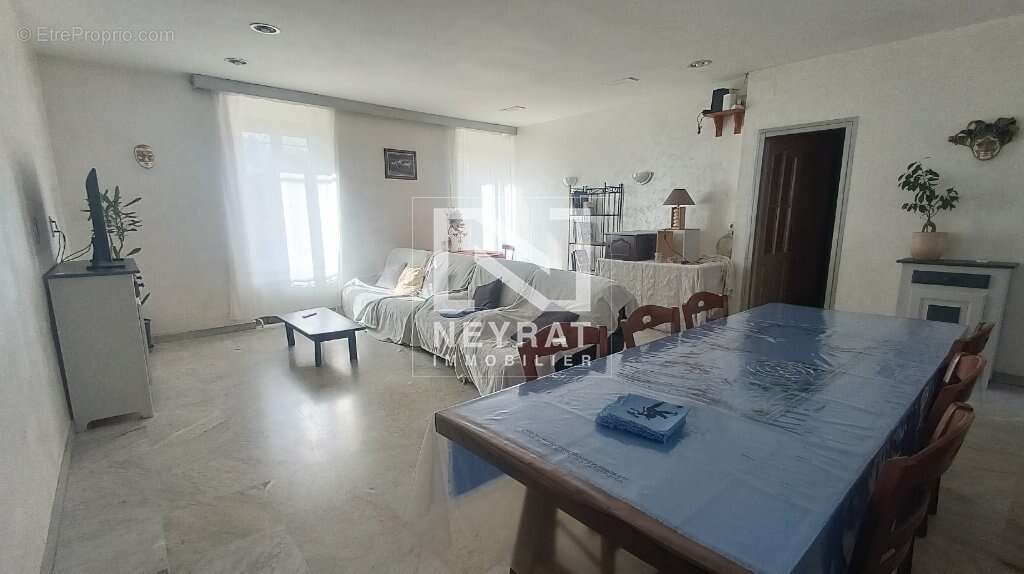 Appartement à MONTCHANIN