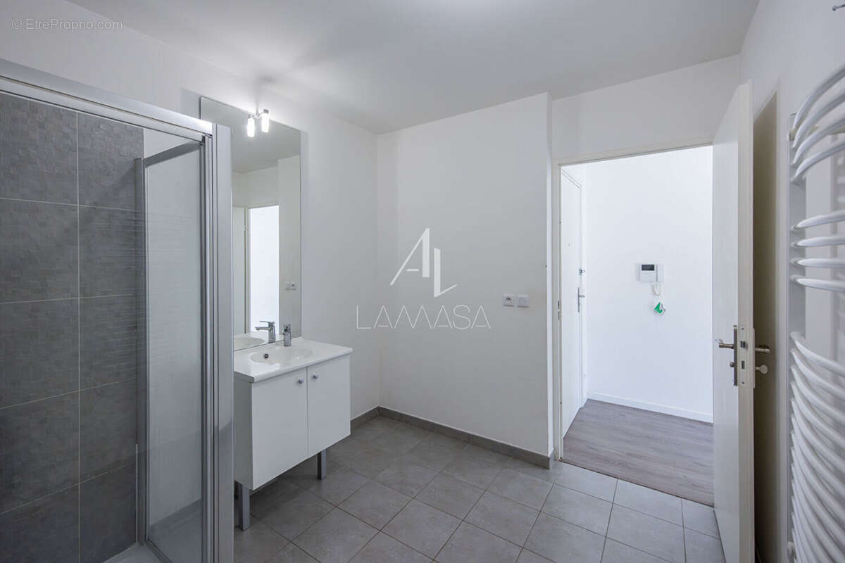 Appartement à POMPONNE