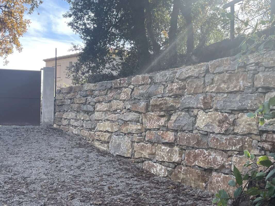 Maison à FIGANIERES