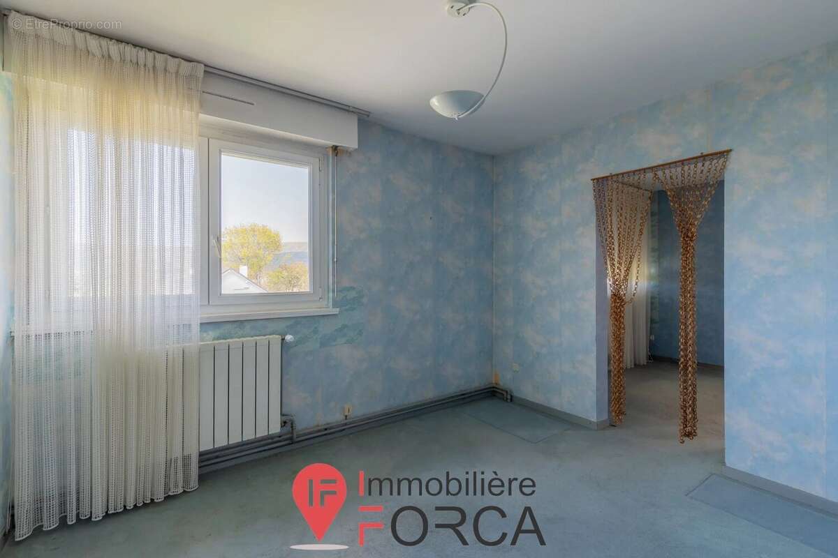 Maison à JOUY-AUX-ARCHES