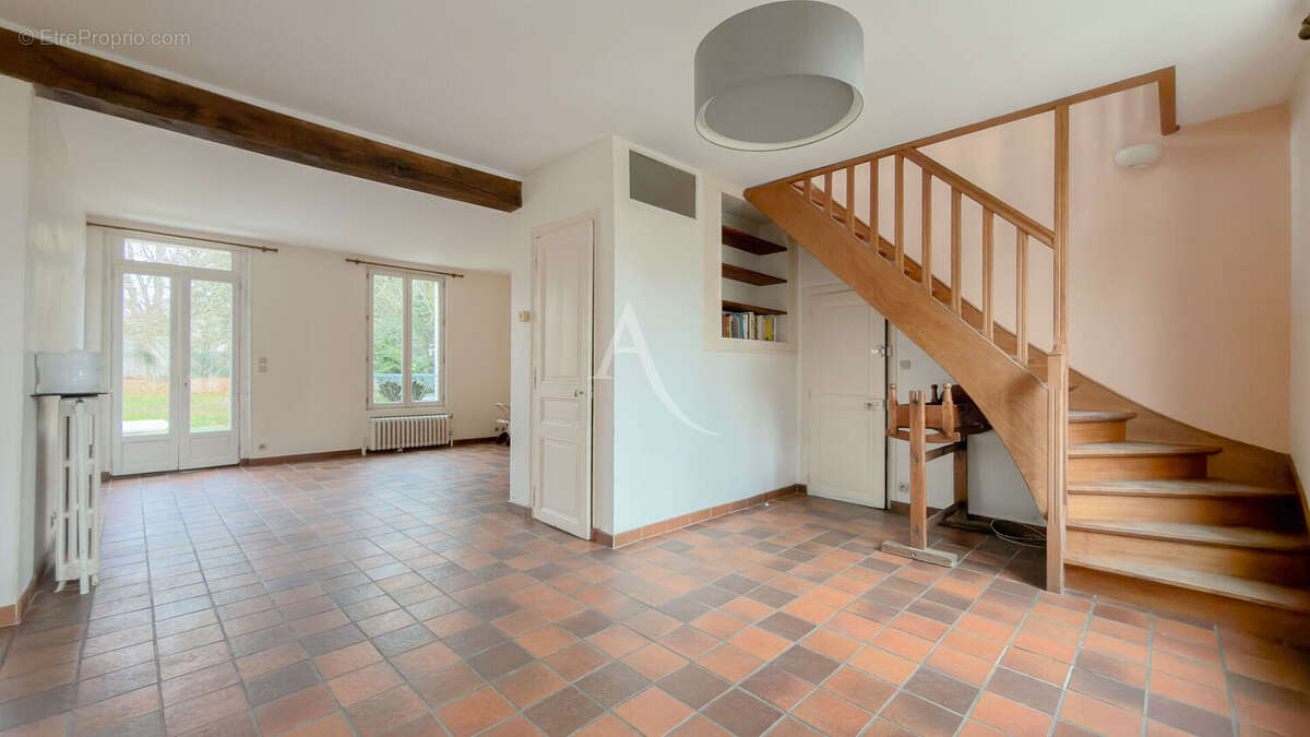 Maison à MONTGERON