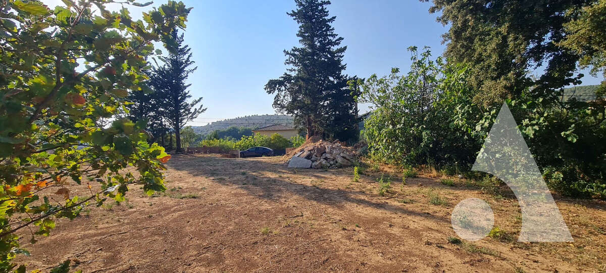 Terrain viabilisé de 853m² le défend PERMIS accepté et purgé pour une villa de 103m² - photo 5