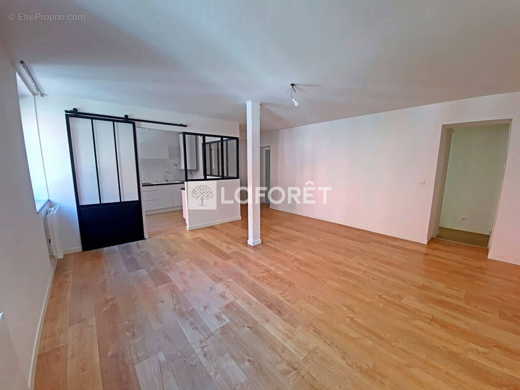 Appartement à SAINT-ETIENNE