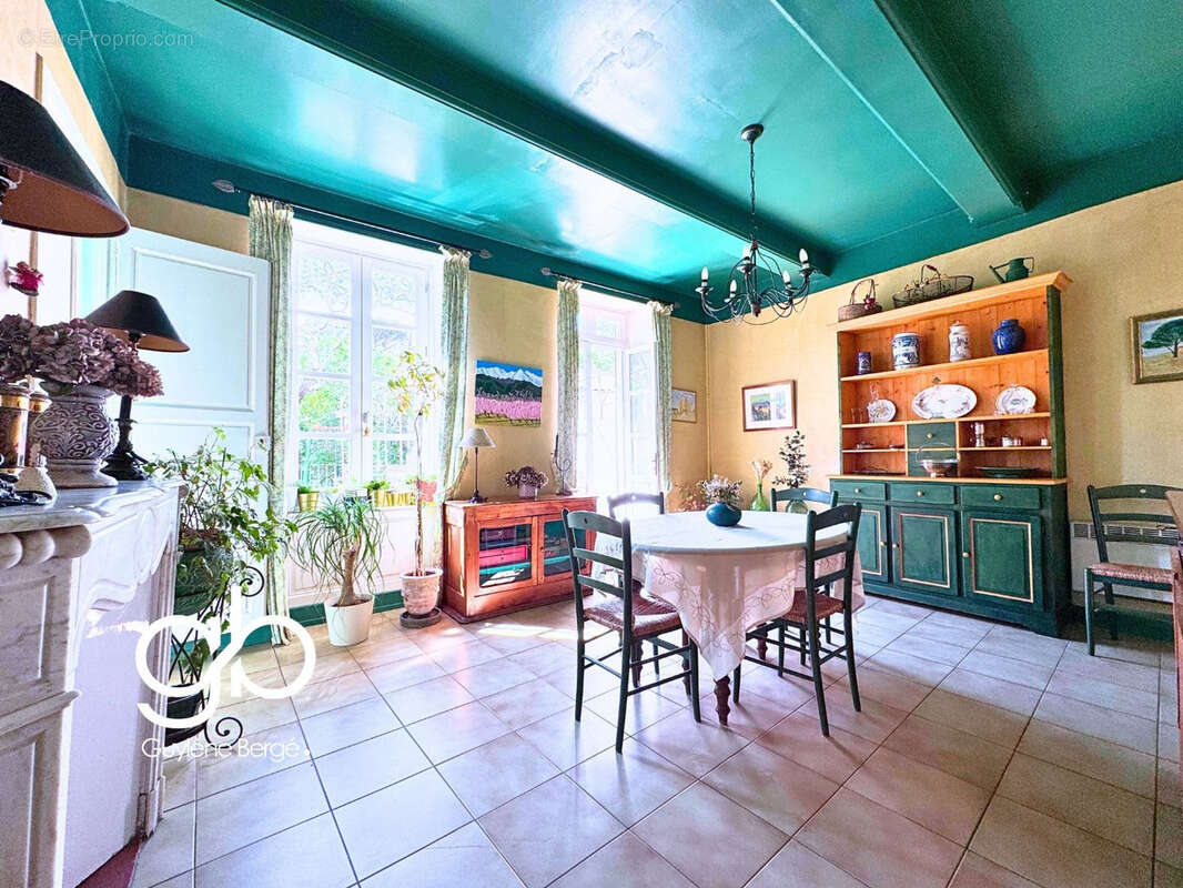 Maison à SAINT-GERVAIS-SUR-MARE