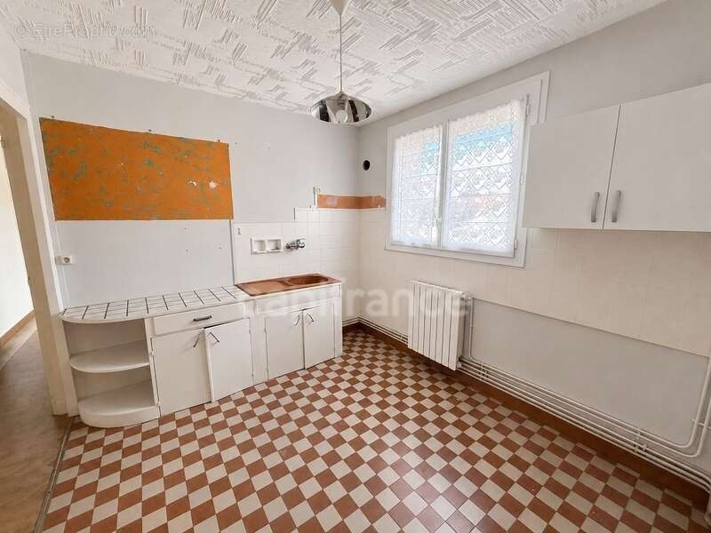 Maison à SAINTES