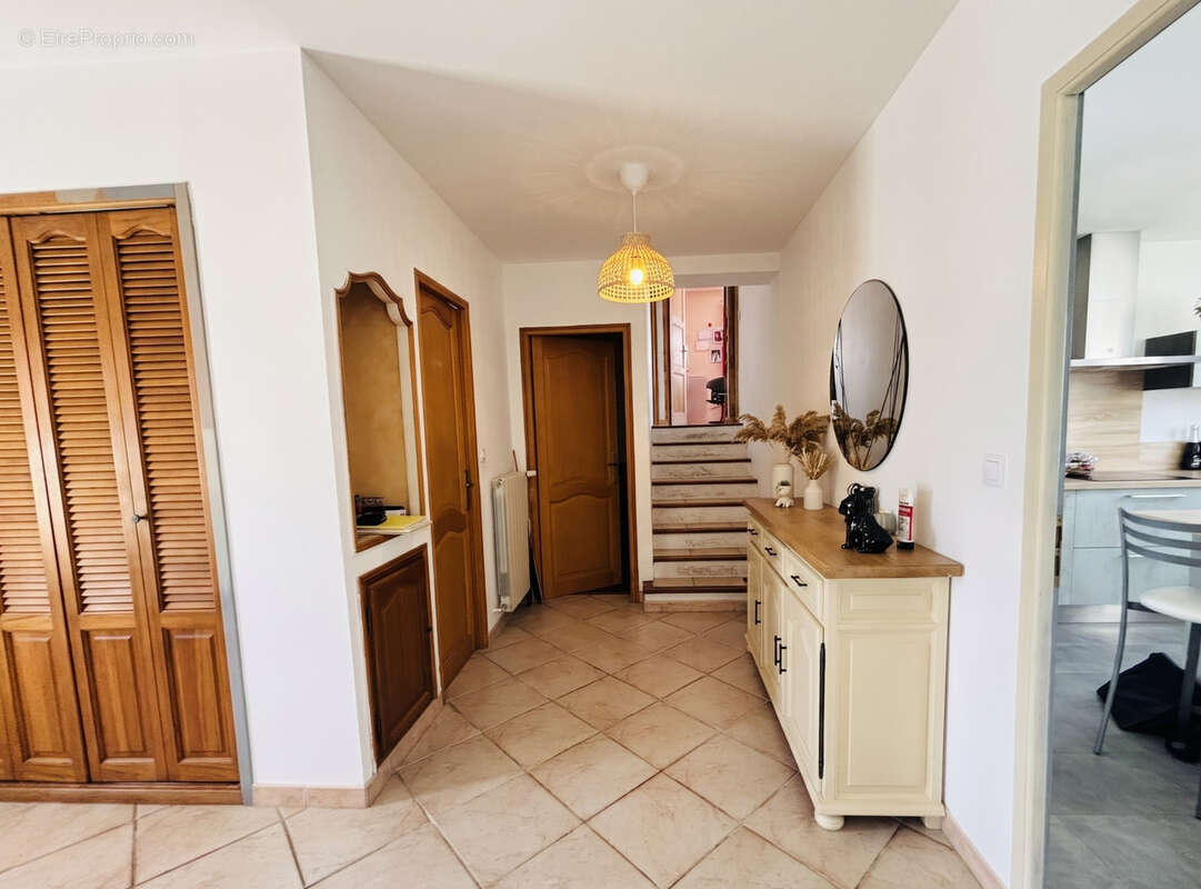 Maison à ENSUES-LA-REDONNE