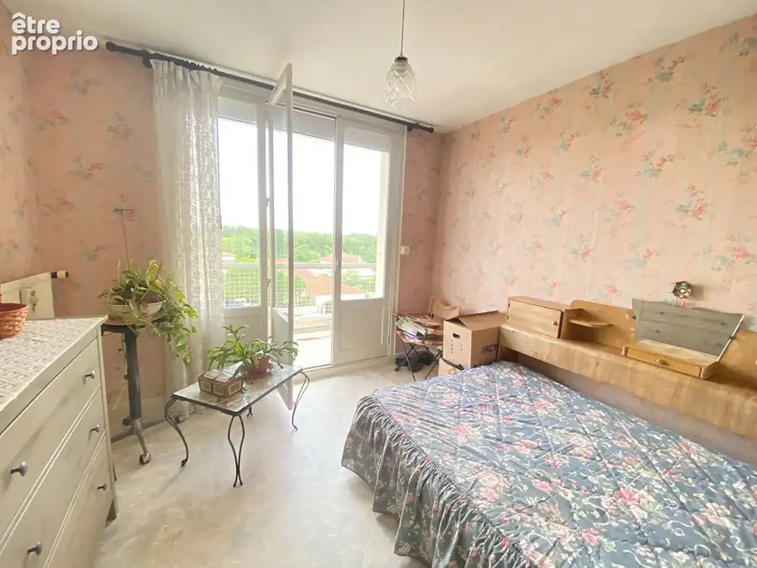 Appartement t4 traversant de 63 m2 - 3 chambres balcon & loggia - photo 3