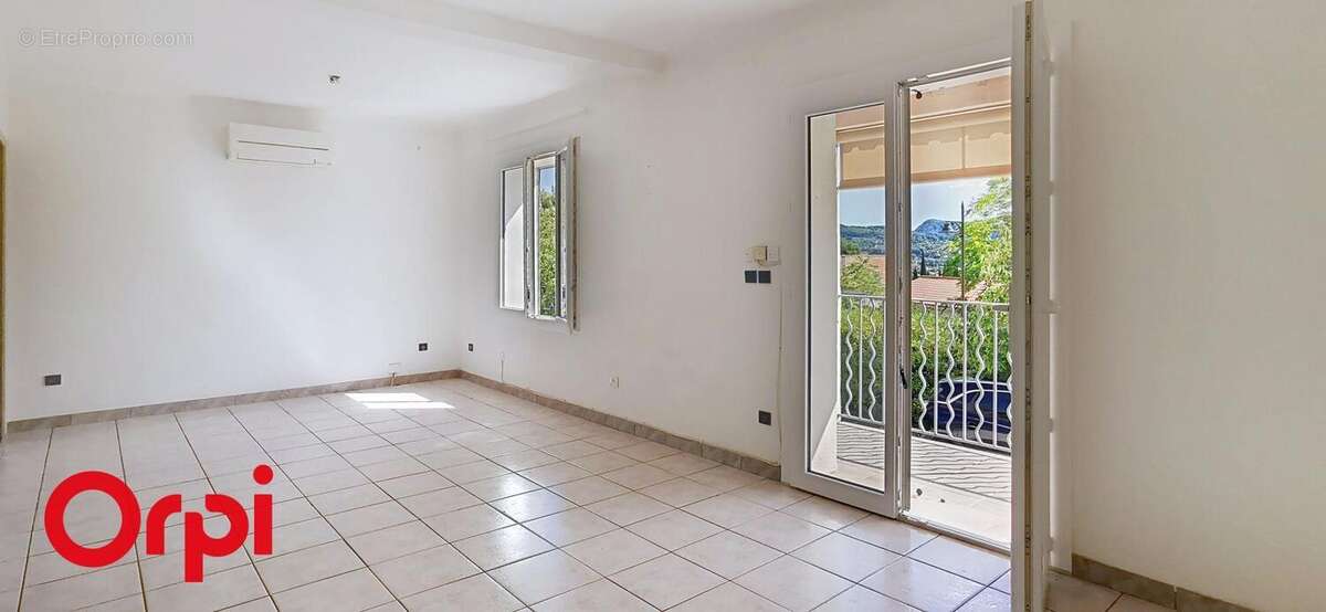 Maison à LA CADIERE-D&#039;AZUR