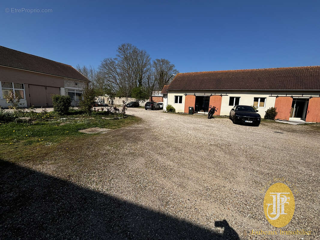 Bureaux + entrepôt entre Vernon et Saint Marcel !! - photo 7
