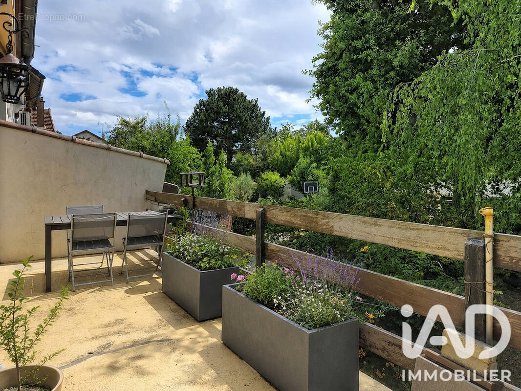 Photo 1 - Maison à LES PAVILLONS-SOUS-BOIS