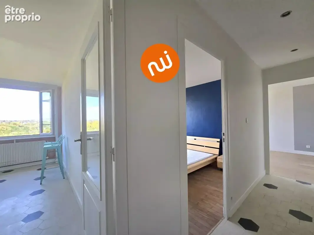 DERNIER ETAGE - T2 de 50 m² rénové – Tassin-la-Demi-Lune, à 200 m de l’Horloge - photo 9