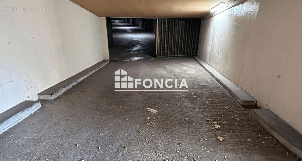 Parking à PERPIGNAN