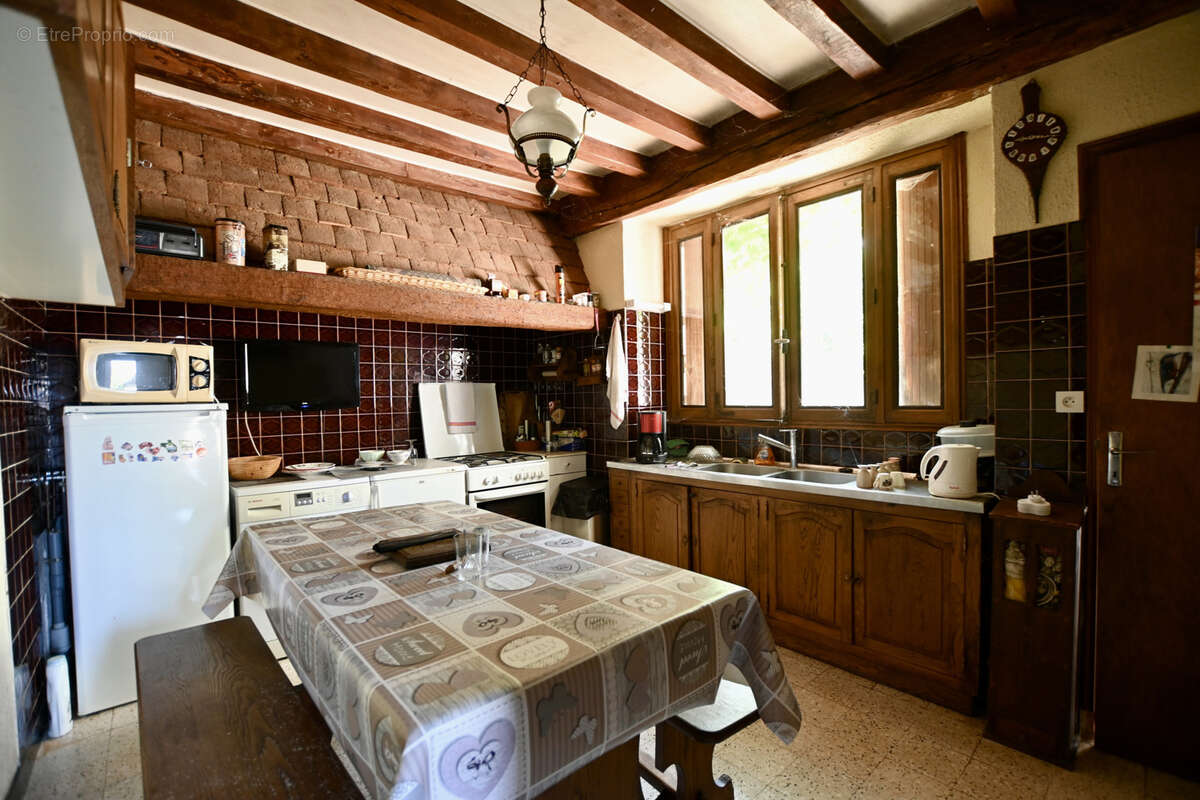 Guillon deux maisons sur 1 700 m2 de terrain - photo 12