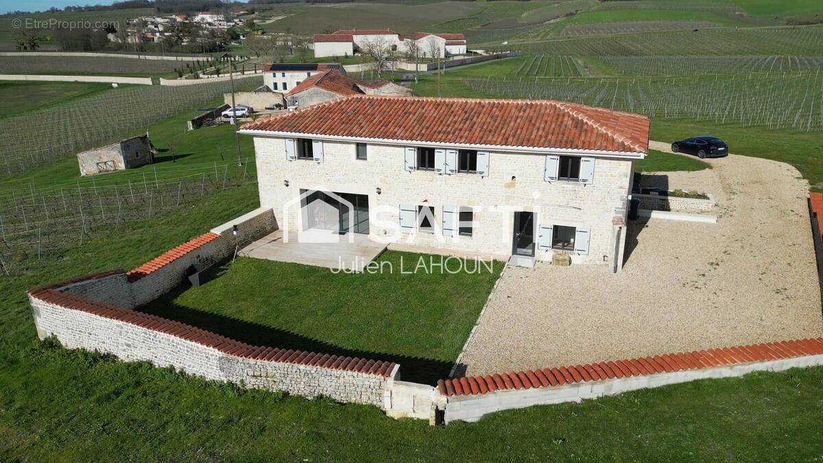 Photo 1 - Maison à SEGONZAC