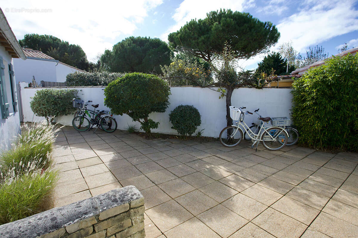 Maison à LES PORTES-EN-RE