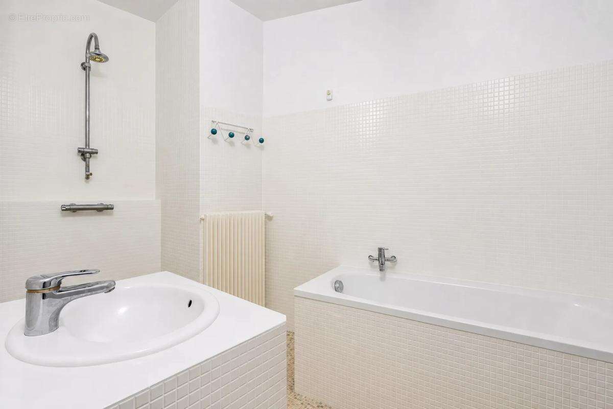 Grande maison rénovée de 7 pièces à Gagny - photo 14