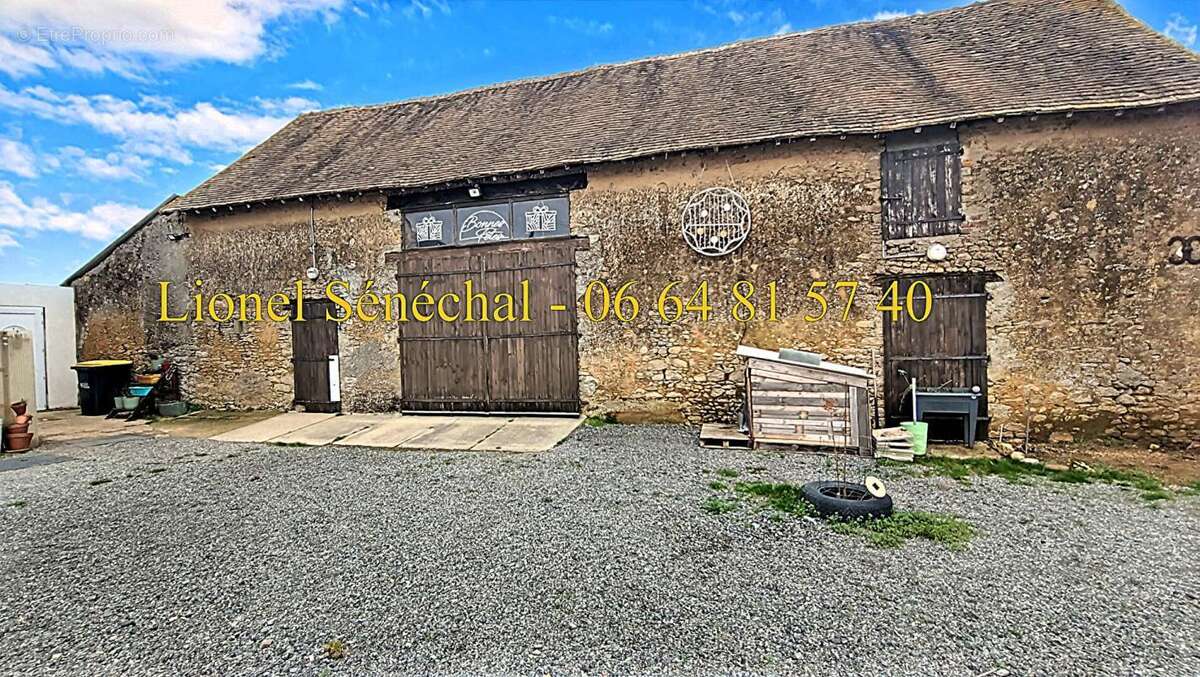 Maison à SAVIGNE-L'EVEQUE