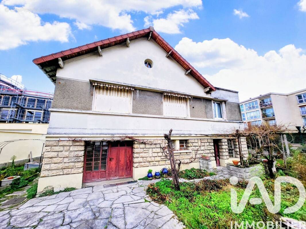 Photo 1 - Maison à SAINT-GRATIEN