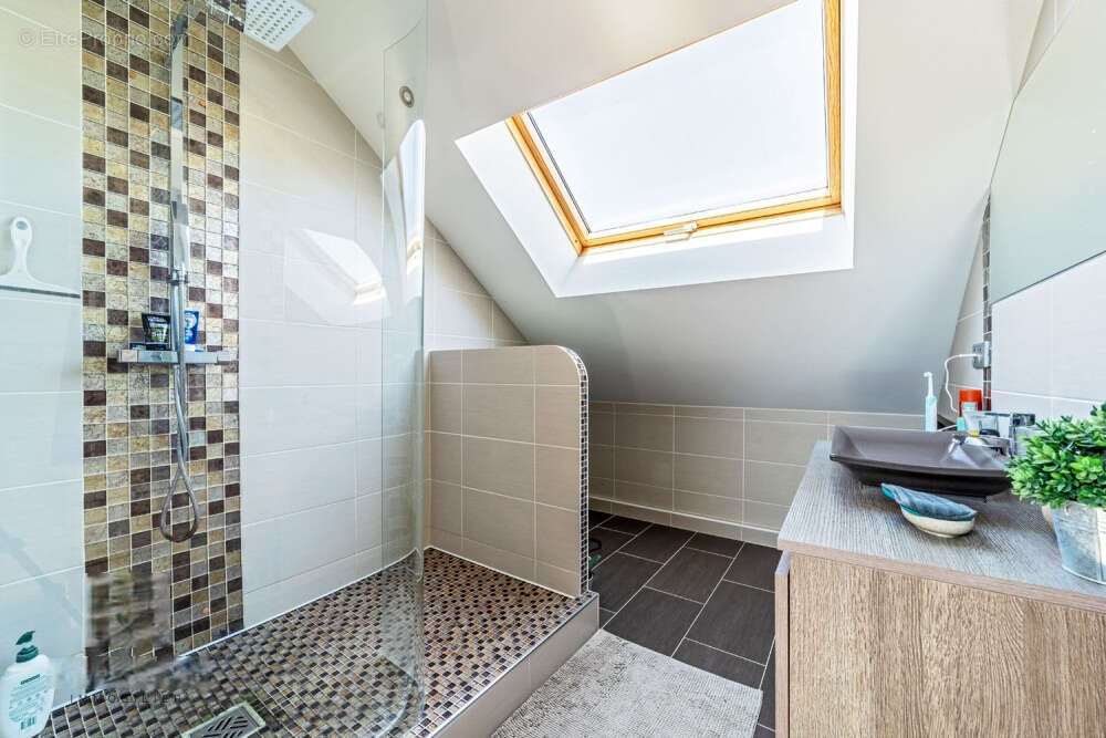 Maison à ARNOUVILLE-LES-MANTES