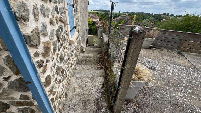 Maison à PASSAVANT-SUR-LAYON
